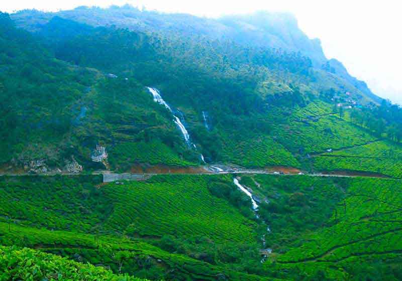 Water stream flowing from Chinnakanal Waterfalls