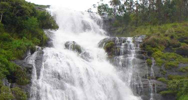 Adventure trekking at Chinnakanal Waterfalls Munnar