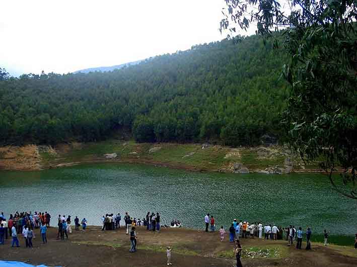 Panoramic landscape view of Echo Point Munnar with lake and hills