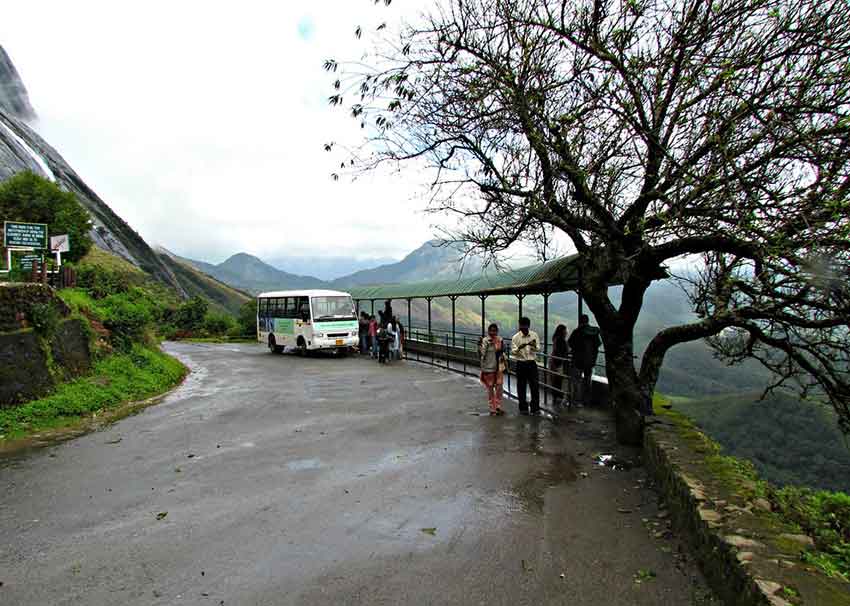 Bus safari experience at Eravikulam National Park Munnar