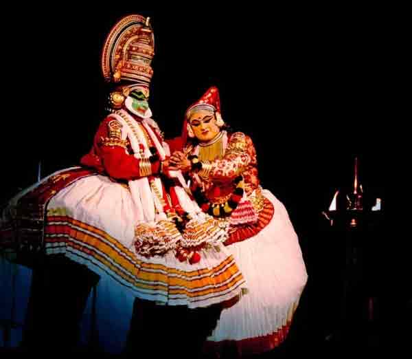 Kathakali Show Booking in Munnar