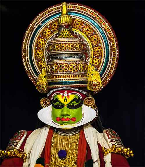 Kathakali Show for Tourists in Munnar