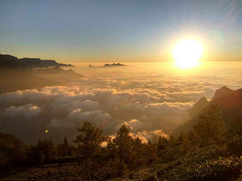 Scenic mountain sunrise at Kolukkumalai