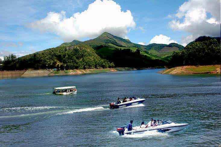 Lush greenery around Mattupetty Dam boating site