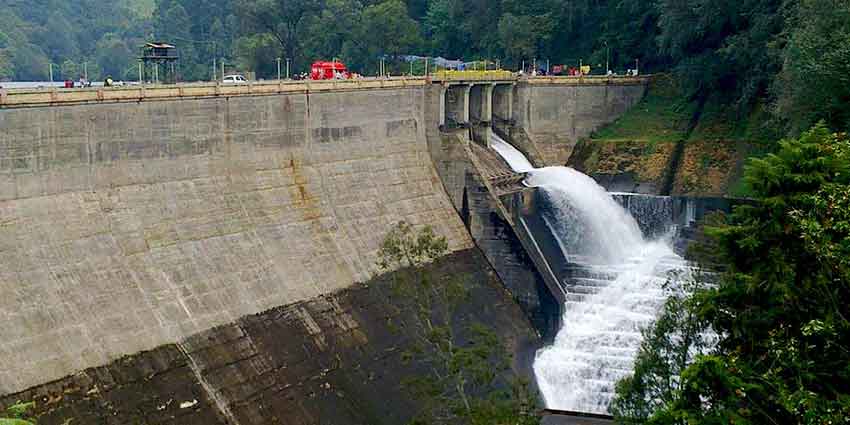 Nature walk path near Mattupetty Dam boating