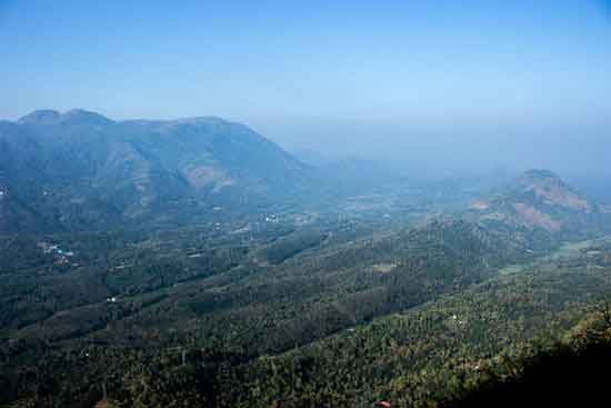 Kerala tourism attraction nadukani Para near Munnar