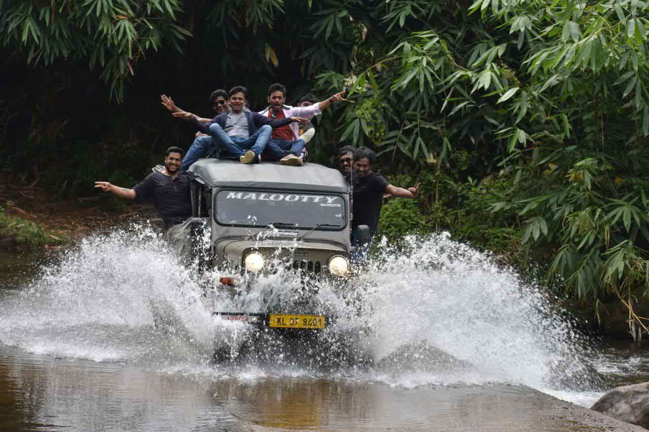 River crossing adventure sport in Munnar
