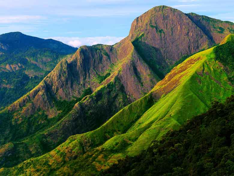Top Station View Point Munnar with panoramic mountain views