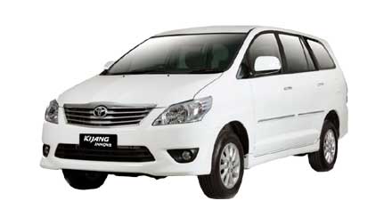 Toyota Innova Taxi Booking in Munnar – Comfortable cab for group and family travel