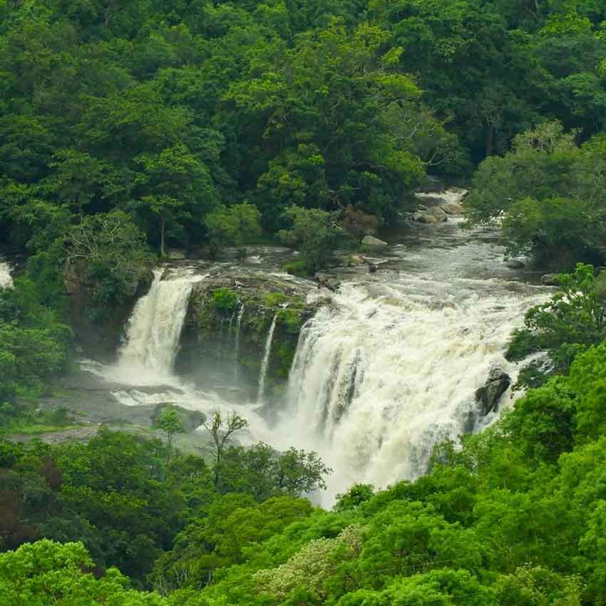 Best time to visit Thoovanam Waterfalls Kerala – Post monsoon season
