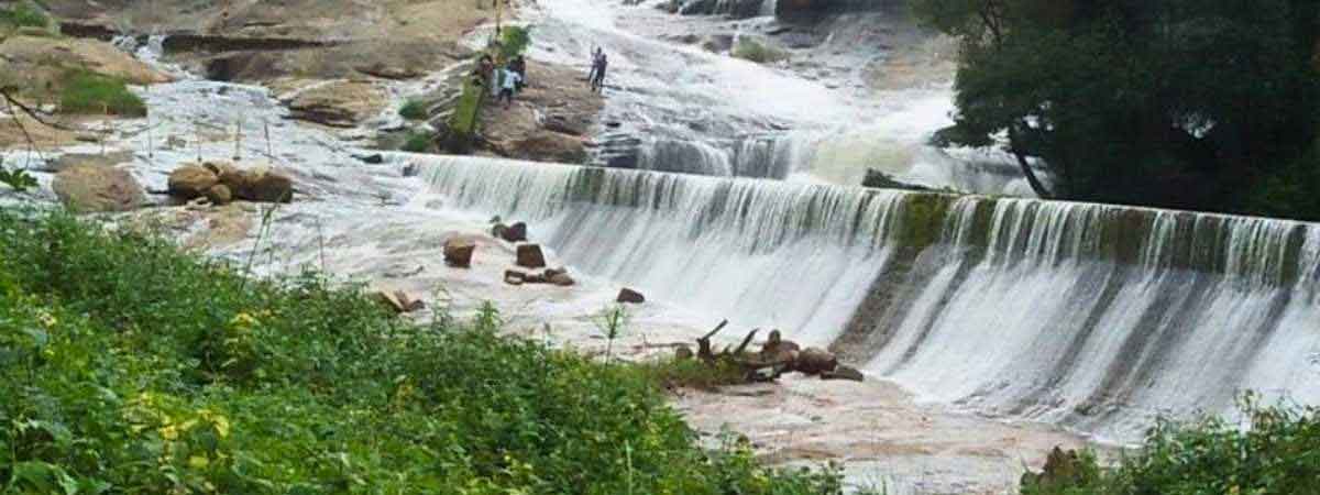 Adventure tour to viripara Waterfall Munnar Kerala