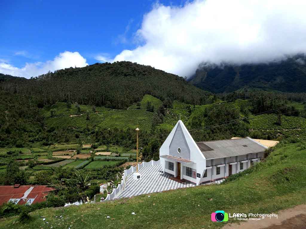 Travel guide to Yellappatti Village Munnar tourist destination